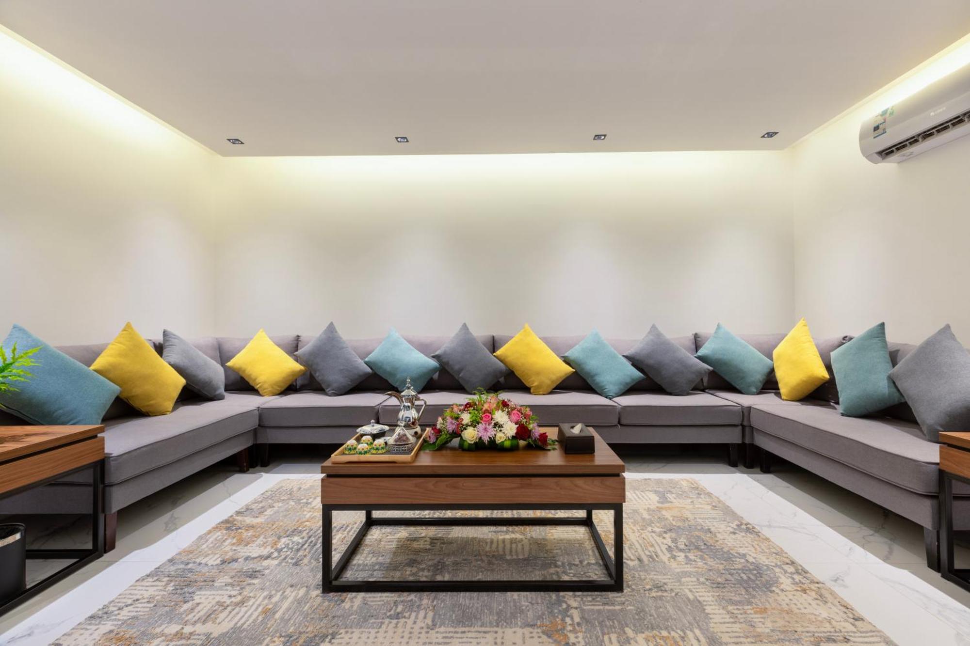 Q Hotel Resorts -Rijád Kültér fotó